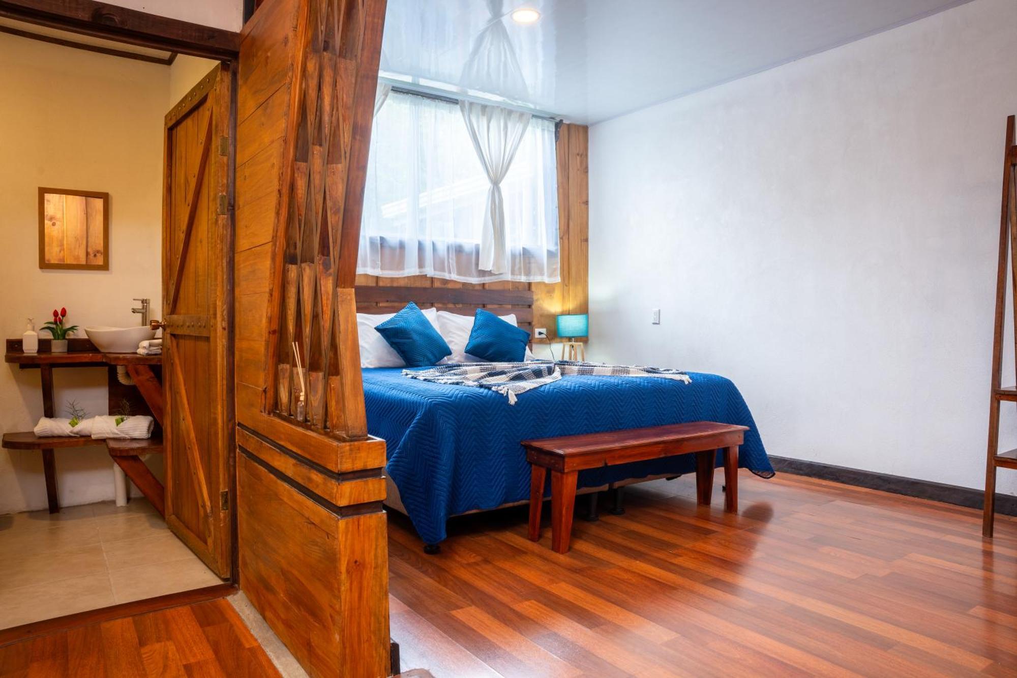 Tierra Buena Countryside Hotel モンテベルデ エクステリア 写真