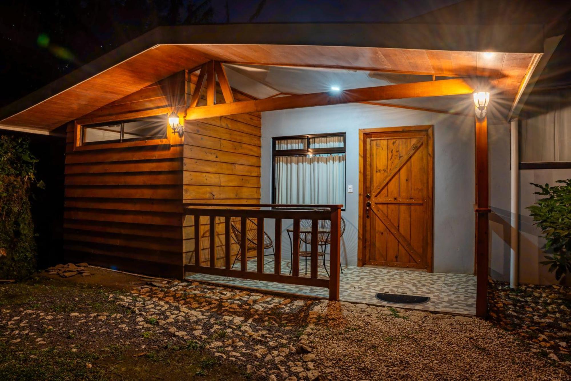 Tierra Buena Countryside Hotel モンテベルデ エクステリア 写真