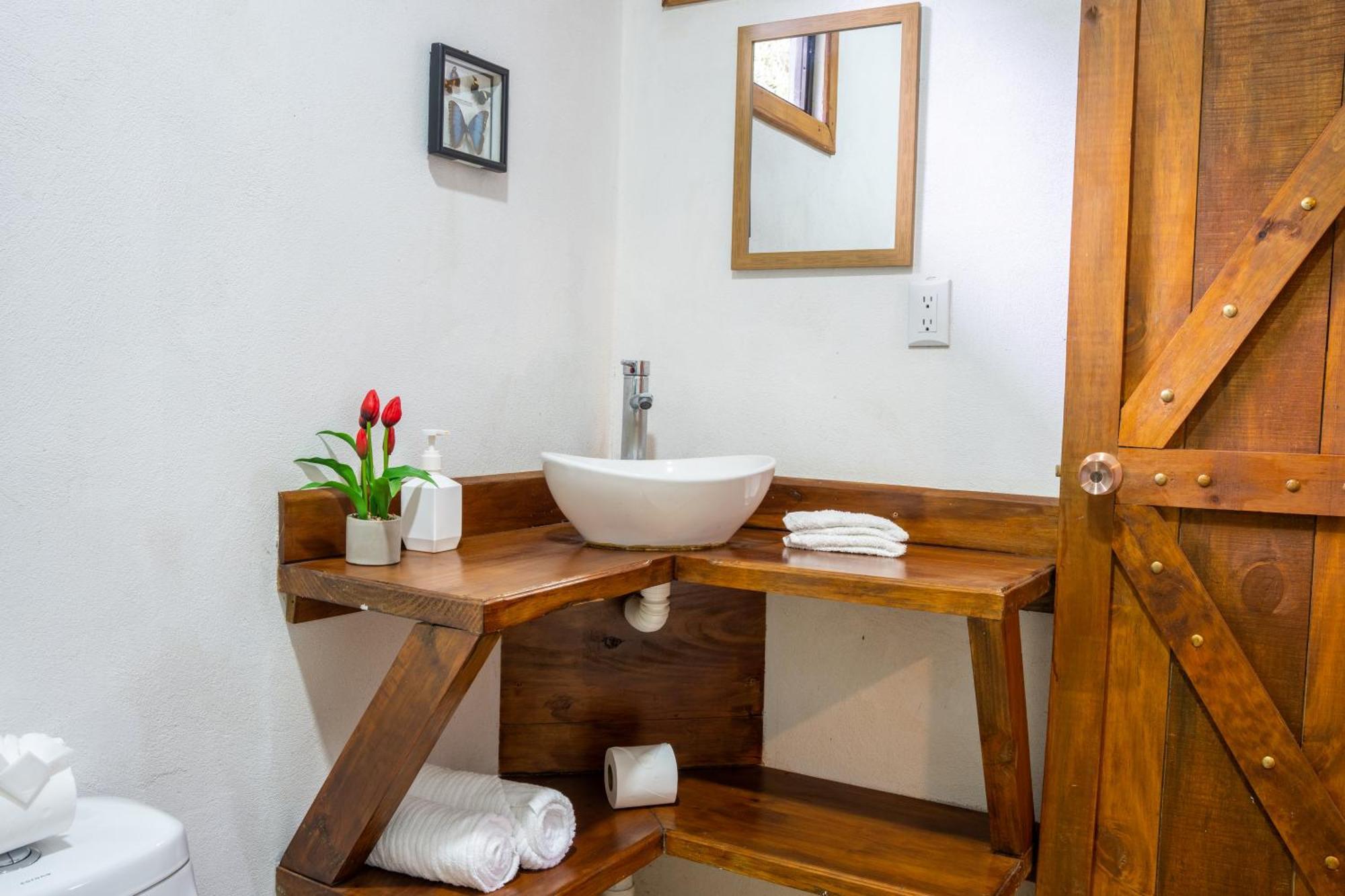 Tierra Buena Countryside Hotel モンテベルデ エクステリア 写真